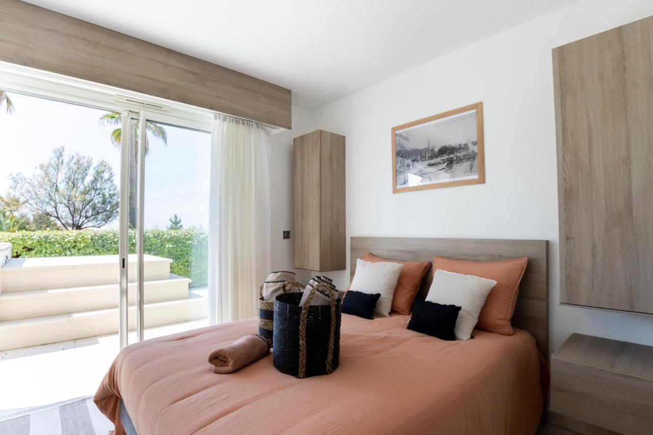 Le Palm Beach Sanary-sur-Mer Ngoại thất bức ảnh